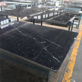 Přizpůsobte 6mm až 100mm hluboké kámenové voštinové kompozitní panely